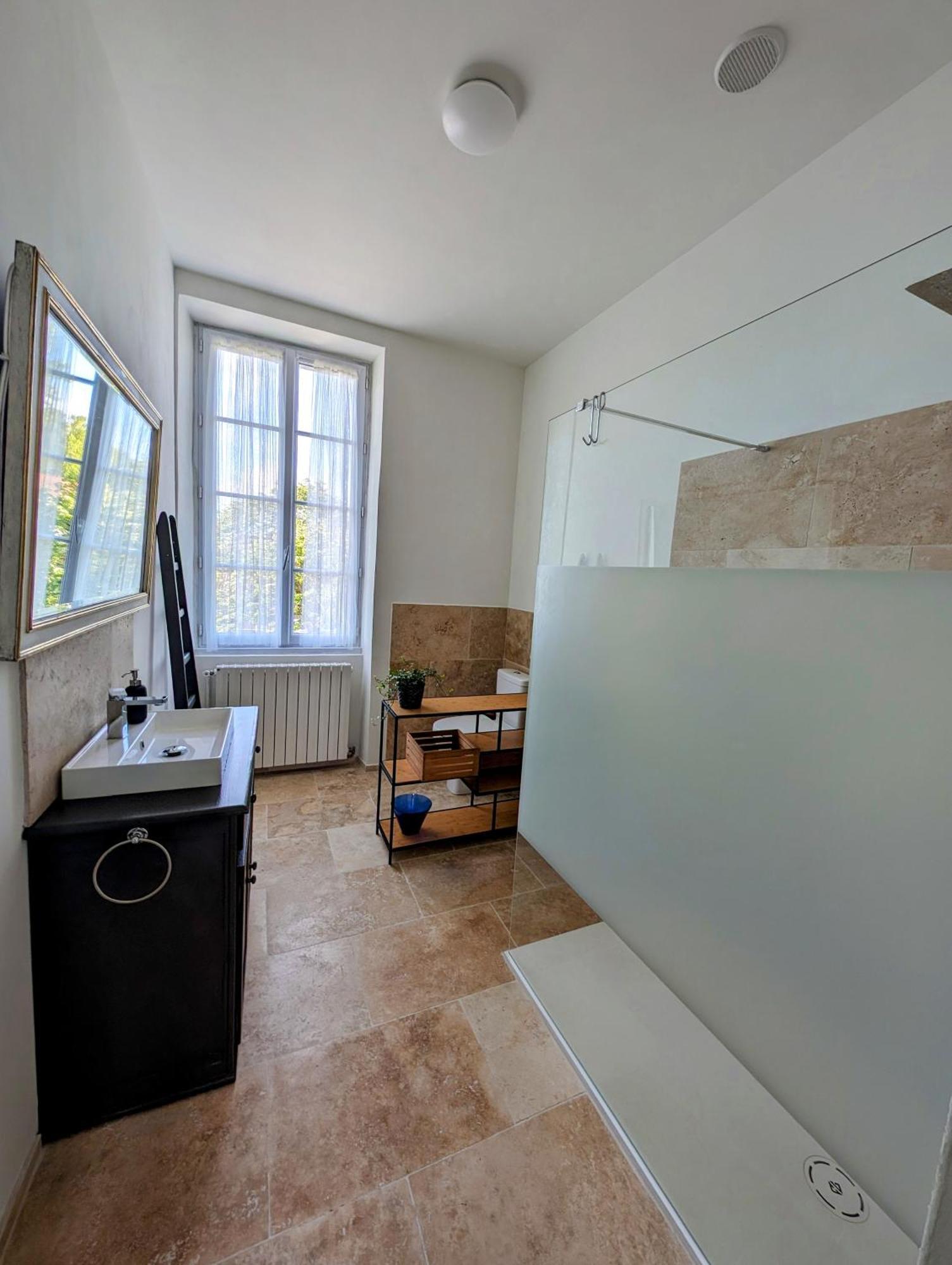 Maison De Style Tout Confort, Position Ideale, Avec Clim Et Petit Exterieur Orange  Exteriör bild