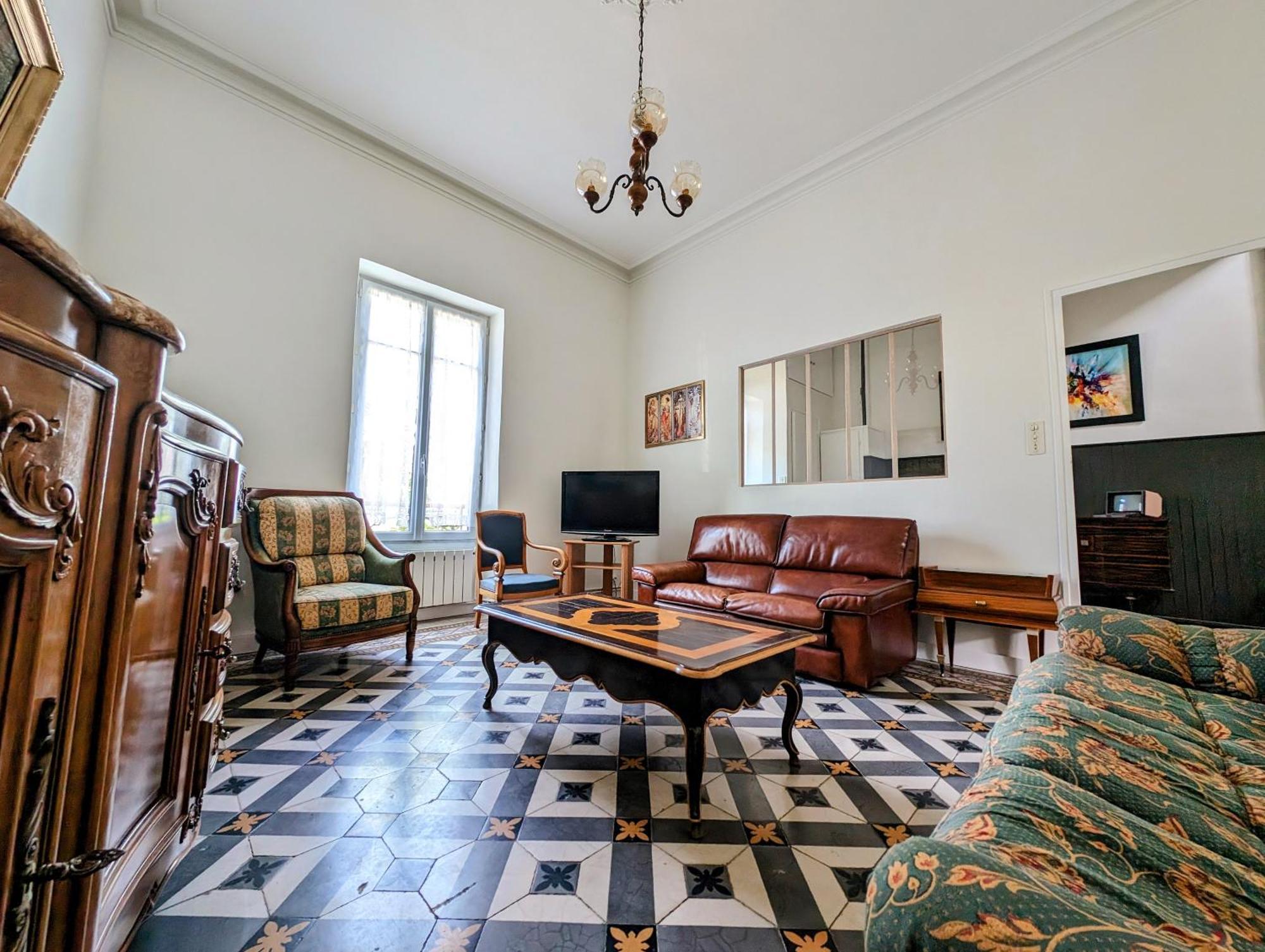 Maison De Style Tout Confort, Position Ideale, Avec Clim Et Petit Exterieur Orange  Exteriör bild